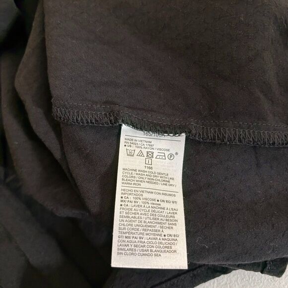 Old Navy Blouse Women's Large Black V-Neck Button Up Lightweight Casual Top - Picture 7 of 8